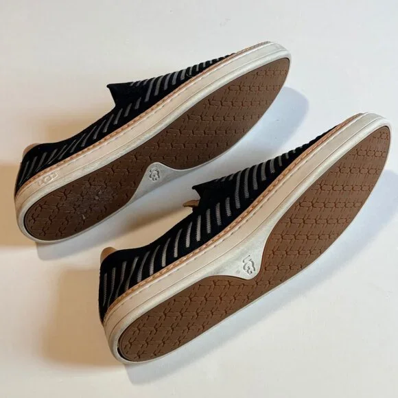 UGG Sammy Breeze Slip On Sneaker Women 8.5 Black Knit Stripe Comfort Casual Shoe - Picture 4 of 15